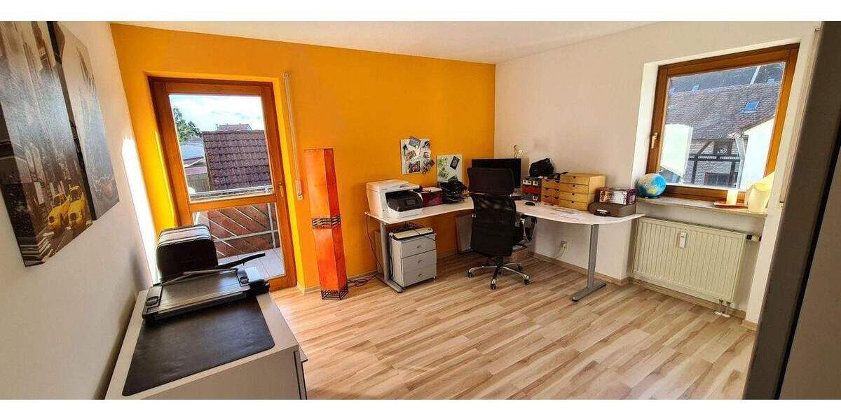 Etagenwohnung Heilsbronn - 3 Zimmer, 95 m&sup2;, 290.000&euro; | Angebot:25721098