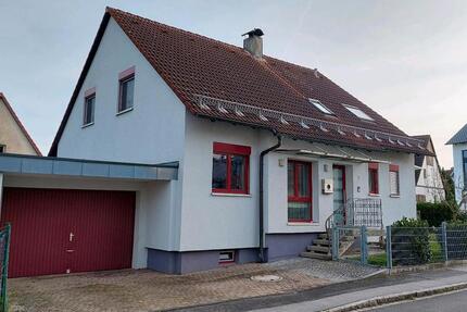 Haus Burgthann - 6 Zimmer, 160 m&sup2;, 660.000&euro; | Angebot:24284184