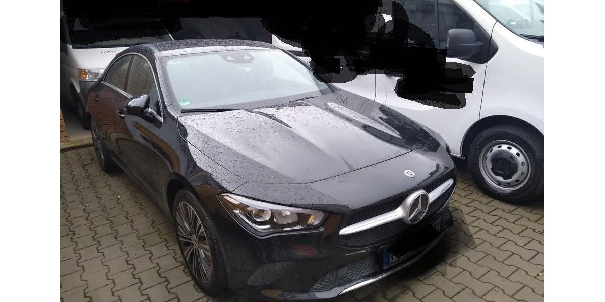 Mercedes-Benz CLA 180 27.000 km 22.800 &euro; Nürnberg 90451