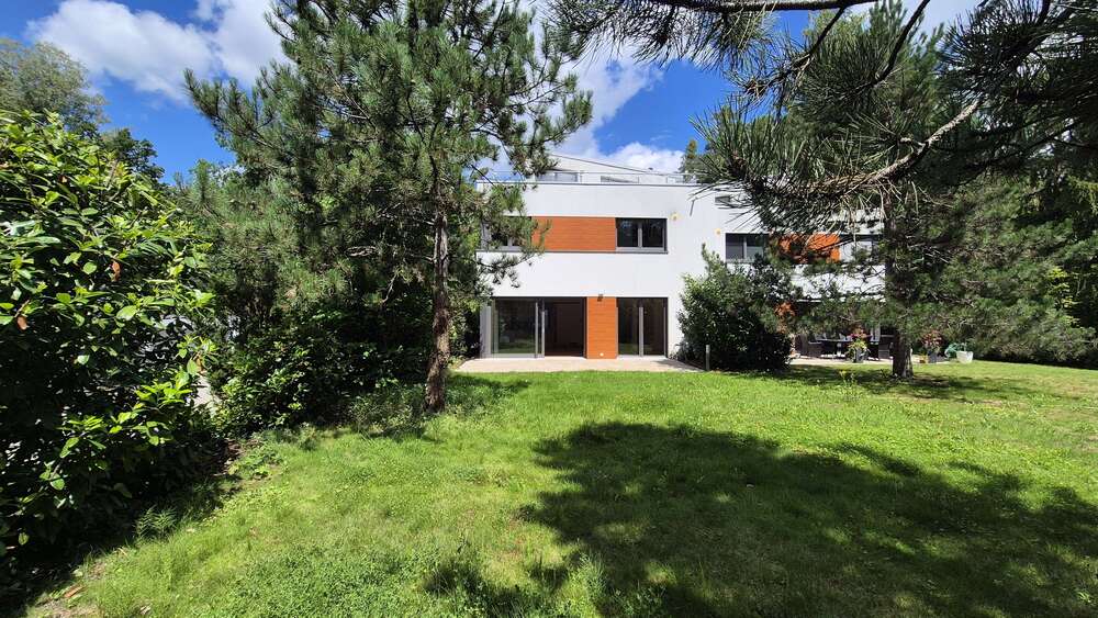 Einfamilienhaus Erlangen Burgberg - 5 Zimmer, 230 m&sup2;, 4.305&euro; | Angebot:21614172