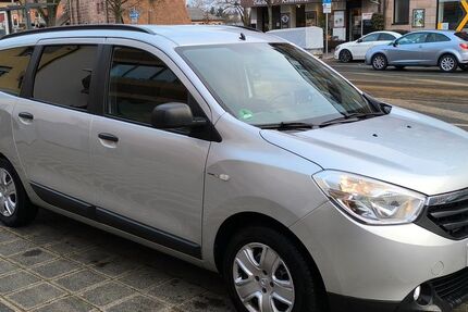 Dacia Lodgy 97.000 km 8.700 &euro; Nuernberg 90491