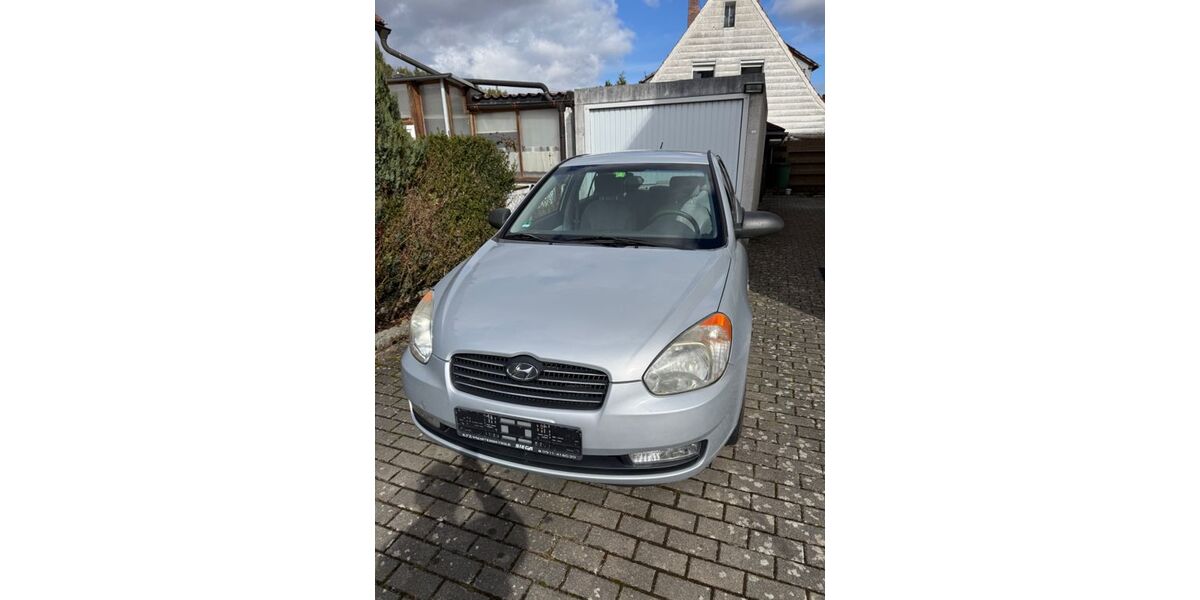 Hyundai Accent 149.500 km 990 &euro; Schwarzenbruck 90592