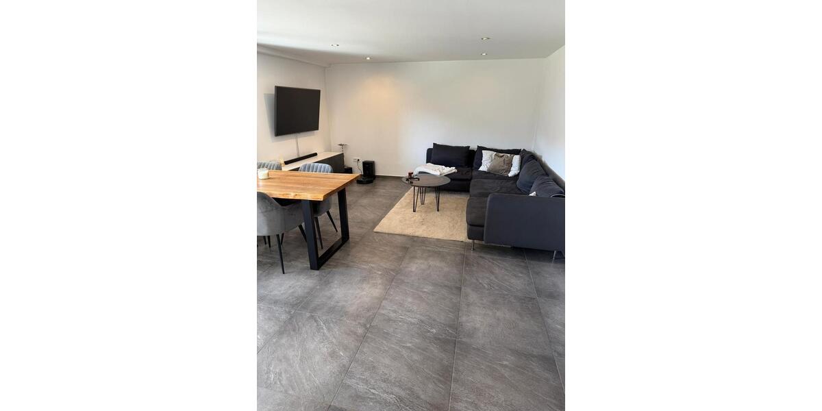 Erdgeschoßwohnung Emskirchen - 3.5 Zimmer, 95 m&sup2;, 1.000&euro; | Angebot:25886306