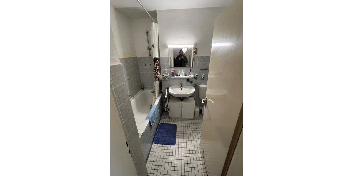Etagenwohnung Nürnberg Langwasser - 3 Zimmer, 77 m&sup2;, 225.000&euro; | Angebot:25712577