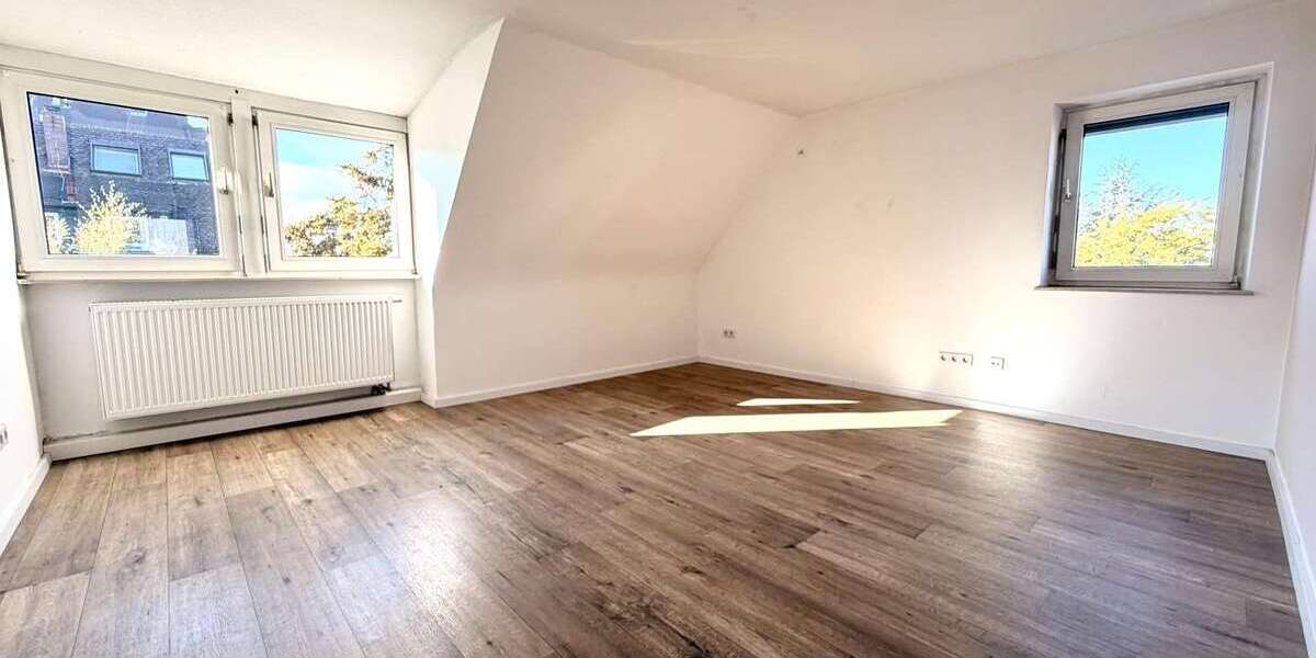 Etagenwohnung Nürnberg Sankt Leonhard - 4 Zimmer, 85 m&sup2;, 249.600&euro; | Angebot:27538147