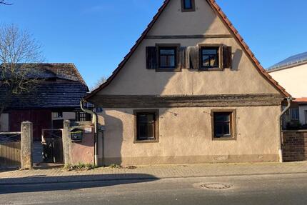 Haus Neuendettelsau - 9 Zimmer, 114 m&sup2;, 140.000&euro; | Angebot:24709906