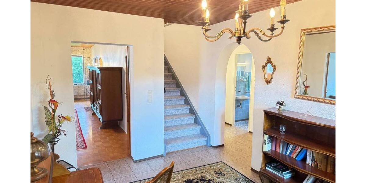Mehrfamilienhaus, Wohnhaus Nürnberg Altenfurt - 8 Zimmer, 182 m&sup2;, 749.000&euro; | Angebot:26643501