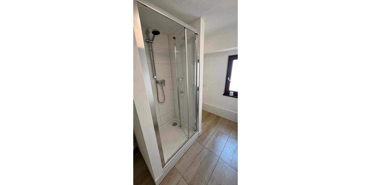 Etagenwohnung Buckenhof - 4 Zimmer, 95 m&sup2;, 1.235&euro; | Angebot:25907821