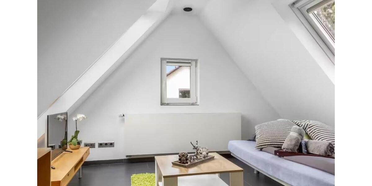 Dachgeschoßwohnung Nürnberg Gebersdorf - 1 Zimmer, 23 m&sup2;, 580&euro; | Angebot:25440147