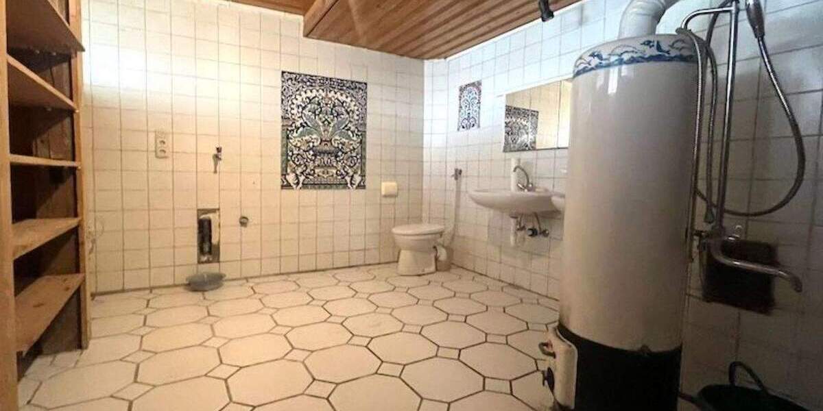 Bauernhaus, Landhaus Weißenohe - 5 Zimmer, 200 m&sup2;, 270.000&euro; | Angebot:25735689