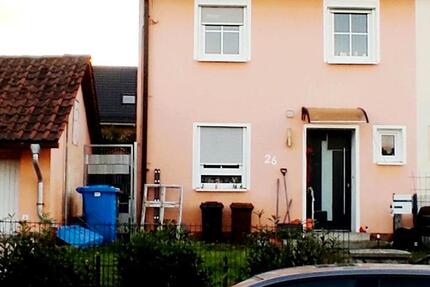 Haus Neustadt an der Aisch - 5 Zimmer, 105 m&sup2;, 369.000&euro; | Angebot:25857723