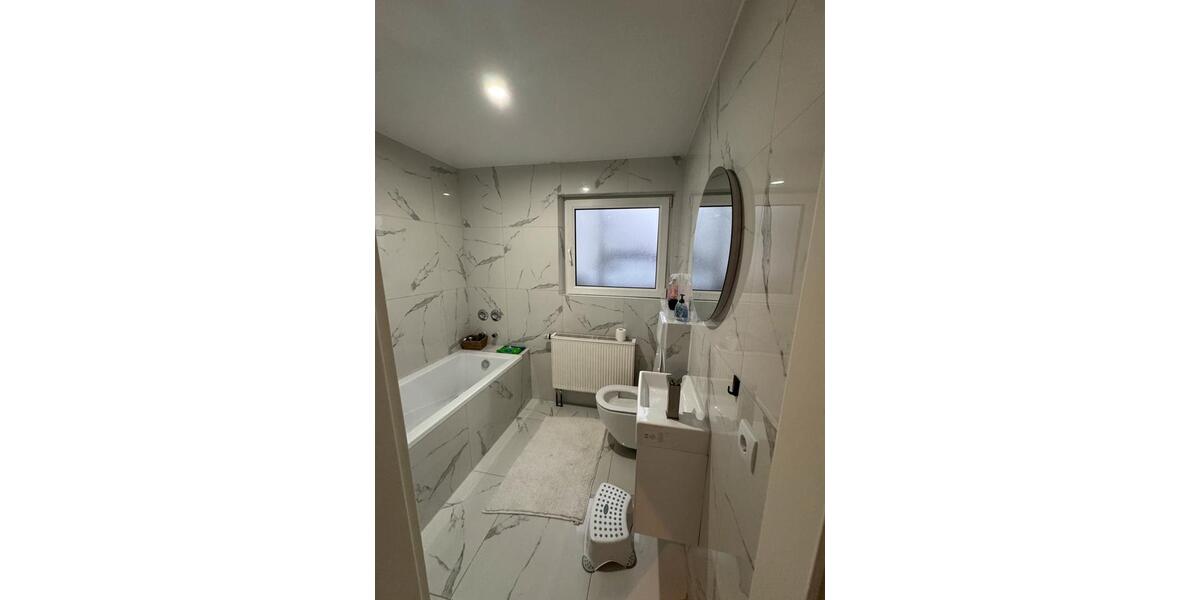 Reihenhaus Zirndorf - 4 Zimmer, 119 m&sup2;, 1.720&euro; | Angebot:25161968