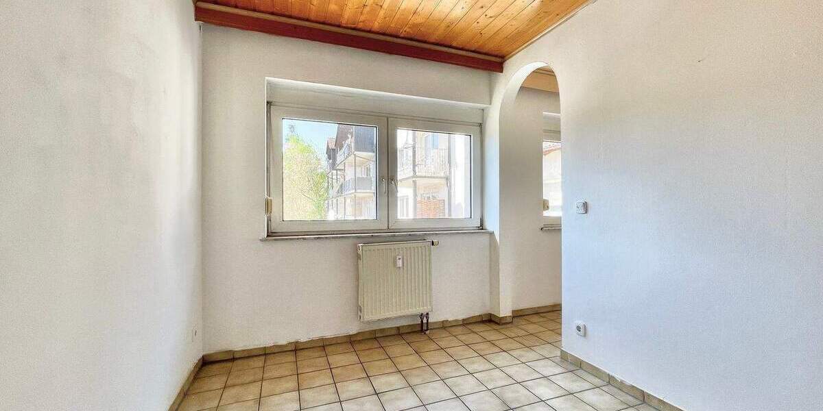 Etagenwohnung Fürth Südstadt - 4 Zimmer, 51 m&sup2;, 178.000&euro; | Angebot:25728477