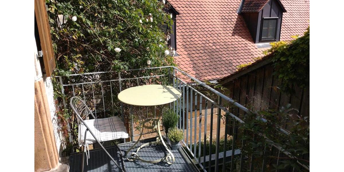 Etagenwohnung Uttenreuth - 4 Zimmer, 100 m&sup2;, 1.410&euro; | Angebot:25173882