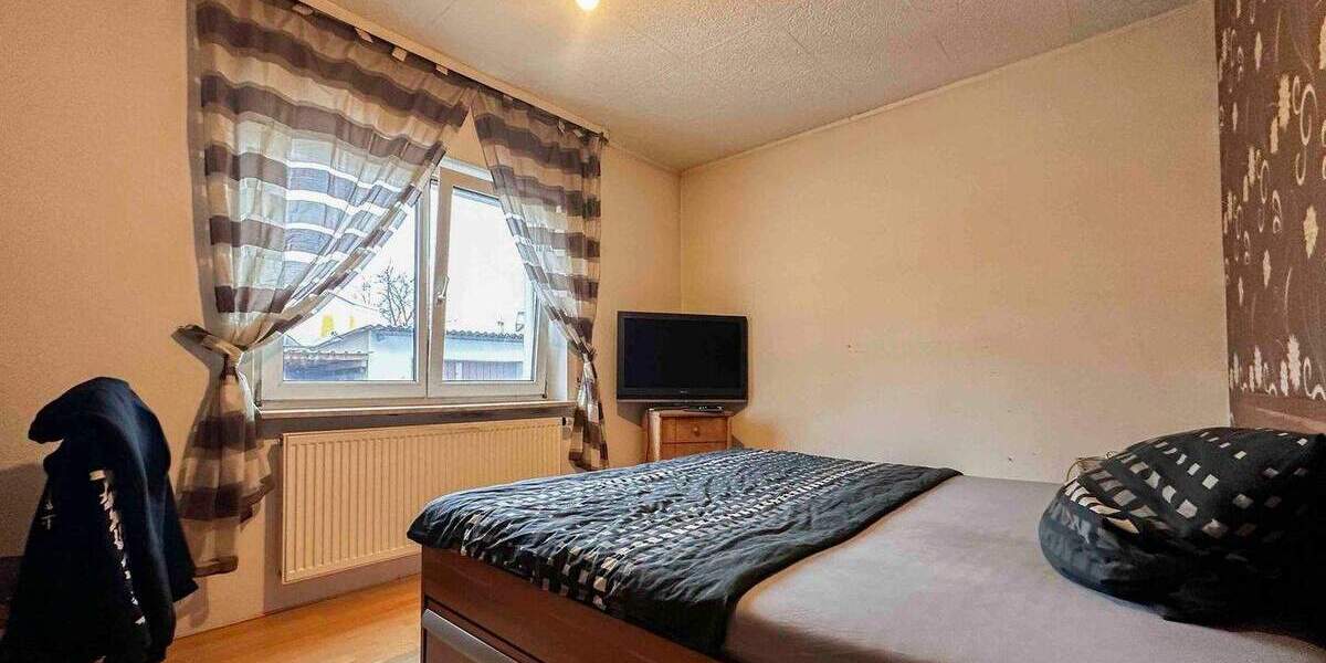 Mehrfamilienhaus, Wohnhaus Schwarzenbruck - 8 Zimmer, 128 m&sup2;, 379.000&euro; | Angebot:25878840