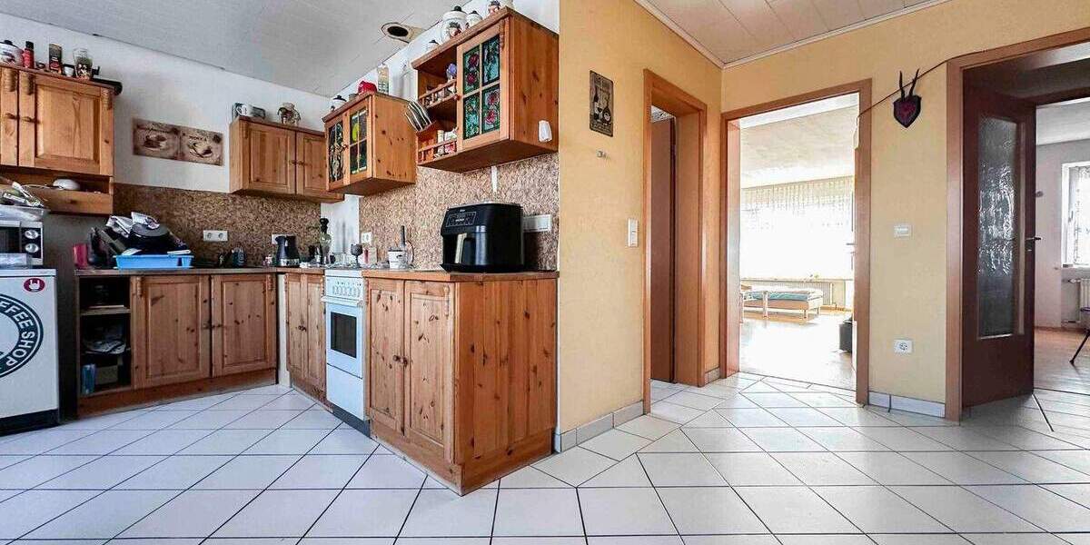 Doppelhaushälfte Nürnberg Schweinau - 8 Zimmer, 179 m&sup2;, 589.000&euro; | Angebot:25718326