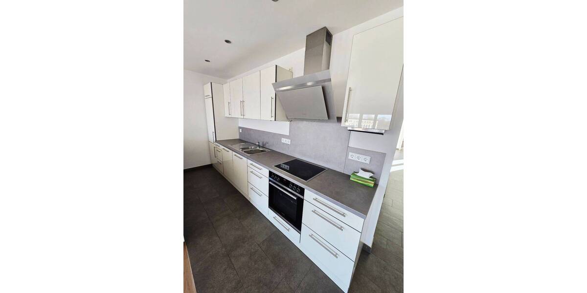 Etagenwohnung Nürnberg Gleißbühl - 3 Zimmer, 118 m&sup2;, 1.750&euro; | Angebot:25957436