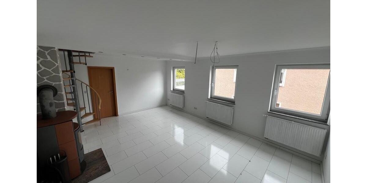 Maisonettenwohnung Nürnberg Gibitzenhof - 5 Zimmer, 90 m&sup2;, 1.600&euro; | Angebot:26624088