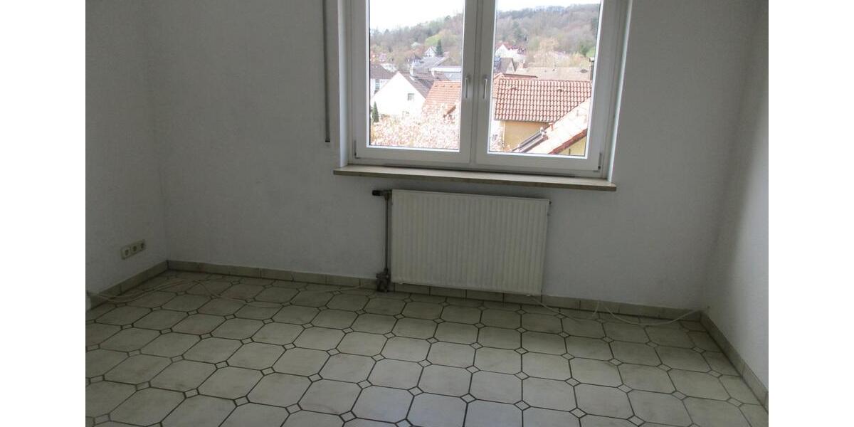 Dachgeschoßwohnung Forchheim - 3 Zimmer, 90 m&sup2;, 333.000&euro; | Angebot:25948091