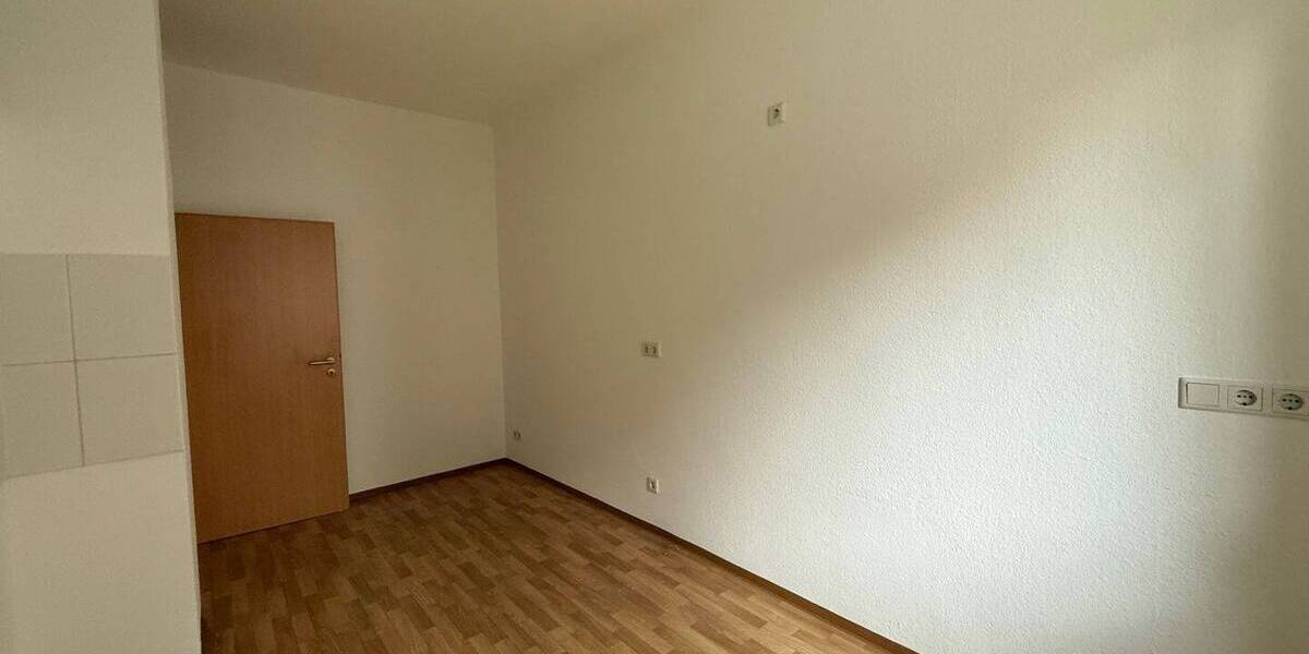Etagenwohnung Nürnberg Schweinau - 4 Zimmer, 103 m&sup2;, 900&euro; | Angebot:26820803