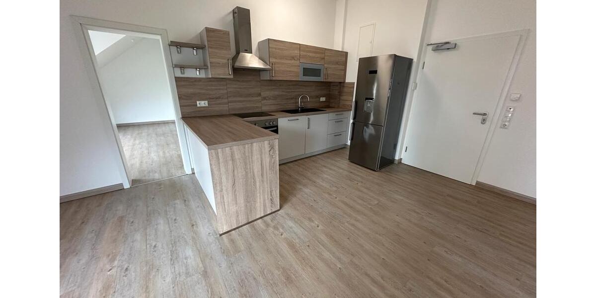 Dachgeschoßwohnung Schwabach - 3 Zimmer, 80 m&sup2;, 1.250&euro; | Angebot:25813971