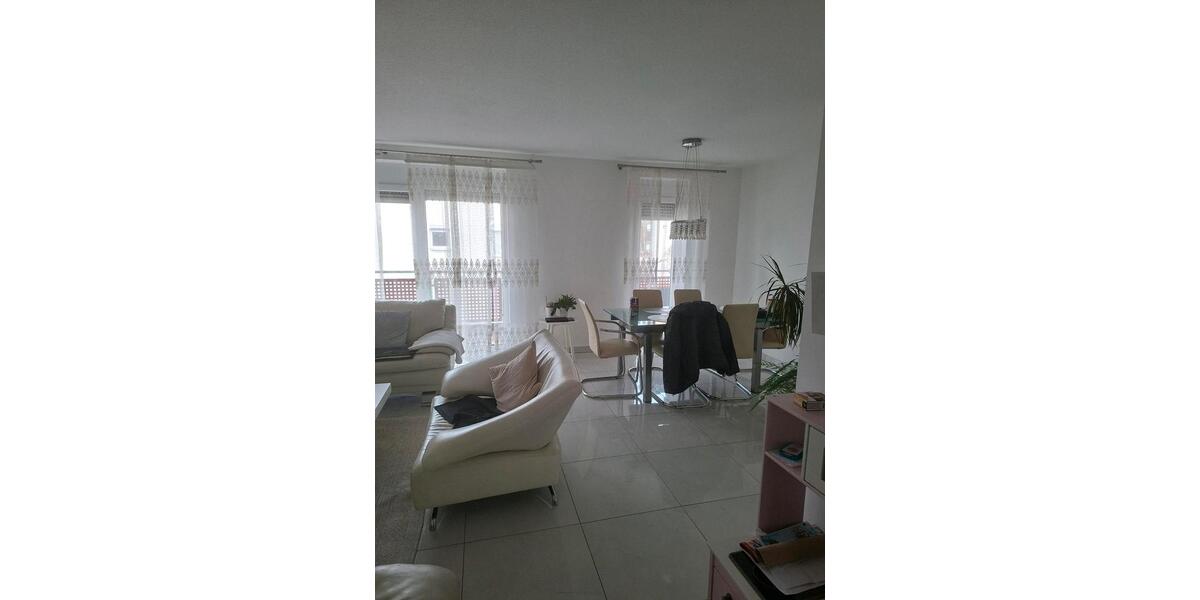 Etagenwohnung Nürnberg Gibitzenhof - 3 Zimmer, 90 m&sup2;, 1.350&euro; | Angebot:25904039