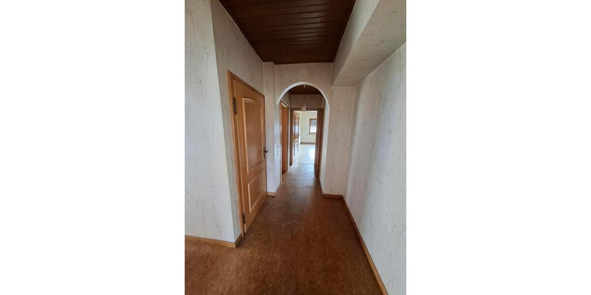 Etagenwohnung Gerhardshofen - 5 Zimmer, 125 m&sup2;, 820&euro; | Angebot:25764451