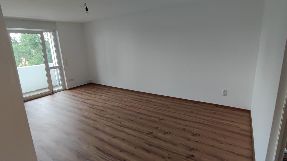 Etagenwohnung Nürnberg Langwasser - 3 Zimmer, 75 m&sup2;, 1.000&euro; | Angebot:25364446