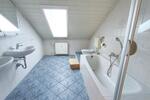 3 Zi. DG Wohnung mit Küche, Gartenmitbenutzung und Stellplatz - Etagenwohnung Weisendorf | Angebot:27651233