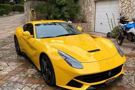 Ferrari F12 65.000 km 239.000 &euro; Nürnberg 90411