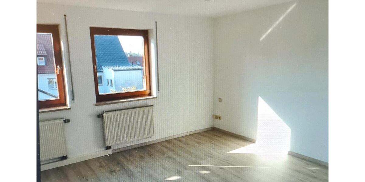 Etagenwohnung Herzogenaurach - 3 Zimmer, 105 m&sup2;, 1.100&euro; | Angebot:26630179