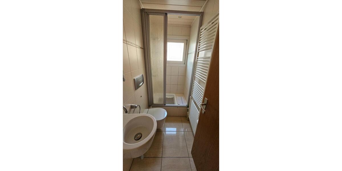 Einfamilienhaus Erlangen Bruck - 7 Zimmer, 140 m&sup2;, 1.850&euro; | Angebot:25895293