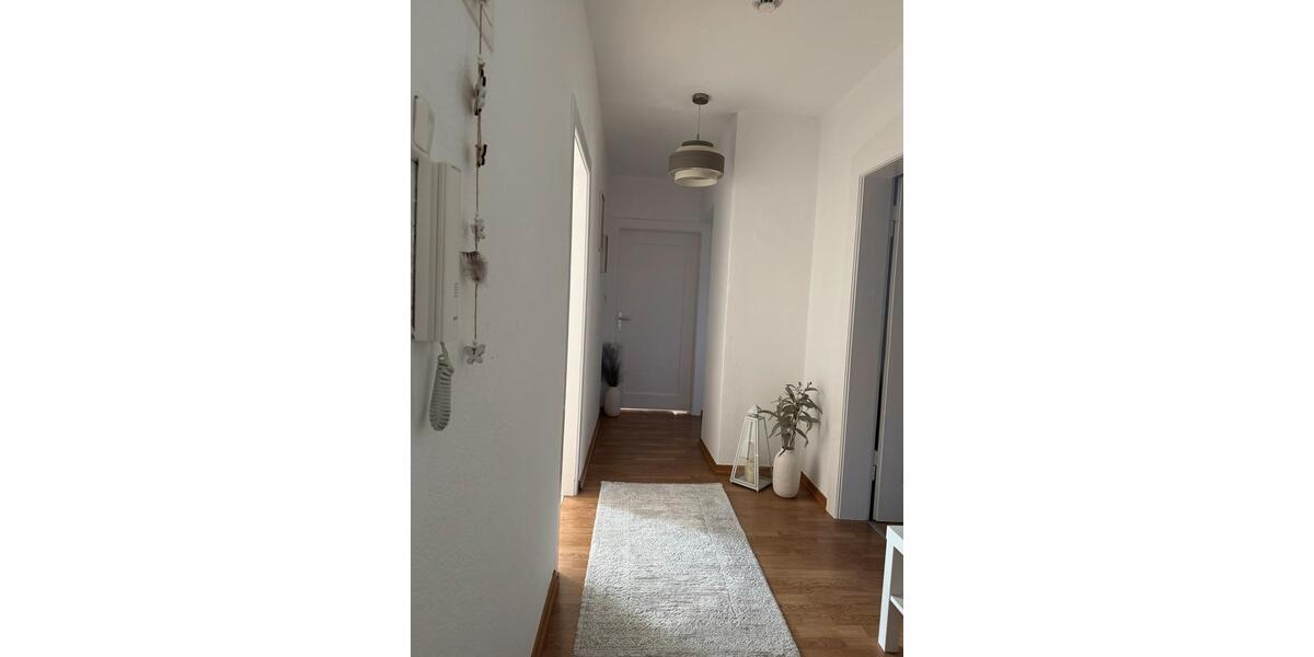 Dachgeschoßwohnung Forchheim - 3 Zimmer, 75 m&sup2;, 780&euro; | Angebot:26633312