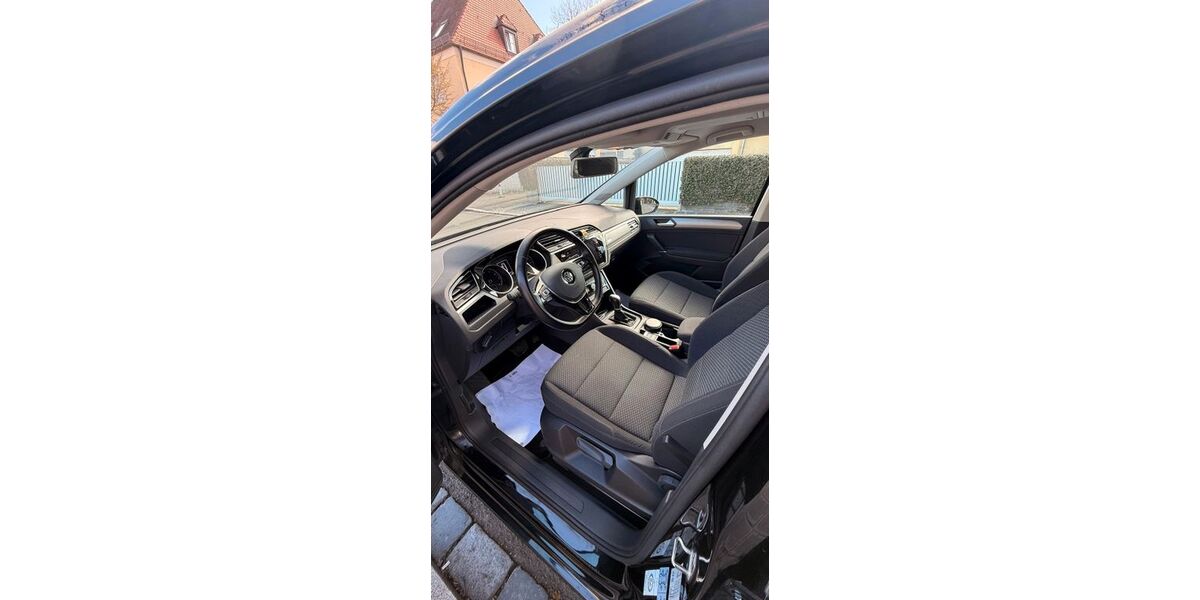 VW Touran 87.000 km 19.800 &euro; Nürnberg 90461