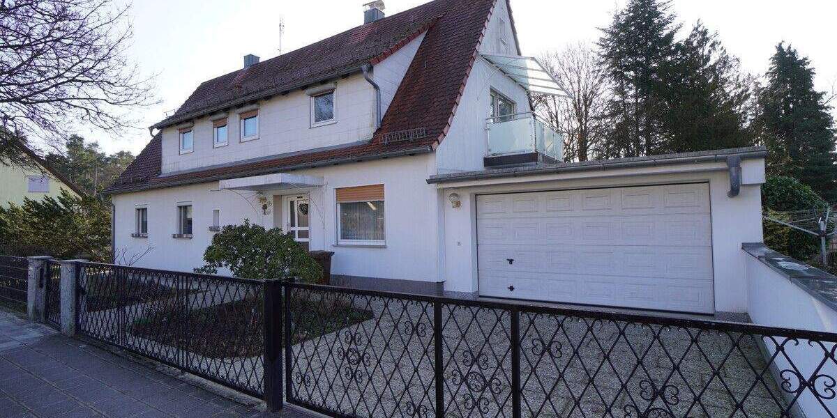 Mehrfamilienhaus, Wohnhaus Schwaig b. Nürnberg Behringersdorf - 6 Zimmer, 200 m&sup2;, 630.000&euro; | Angebot:25862773