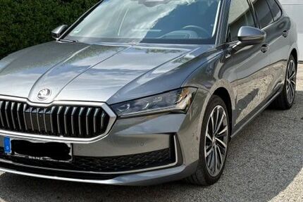 Skoda Superb 46.000 km 41.400 &euro; Fürth 90762
