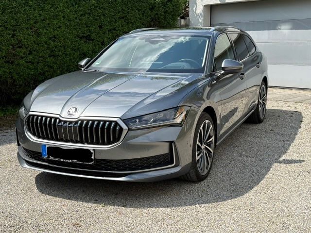 Skoda Superb 46.000 km 41.400 &euro; Fürth 90762