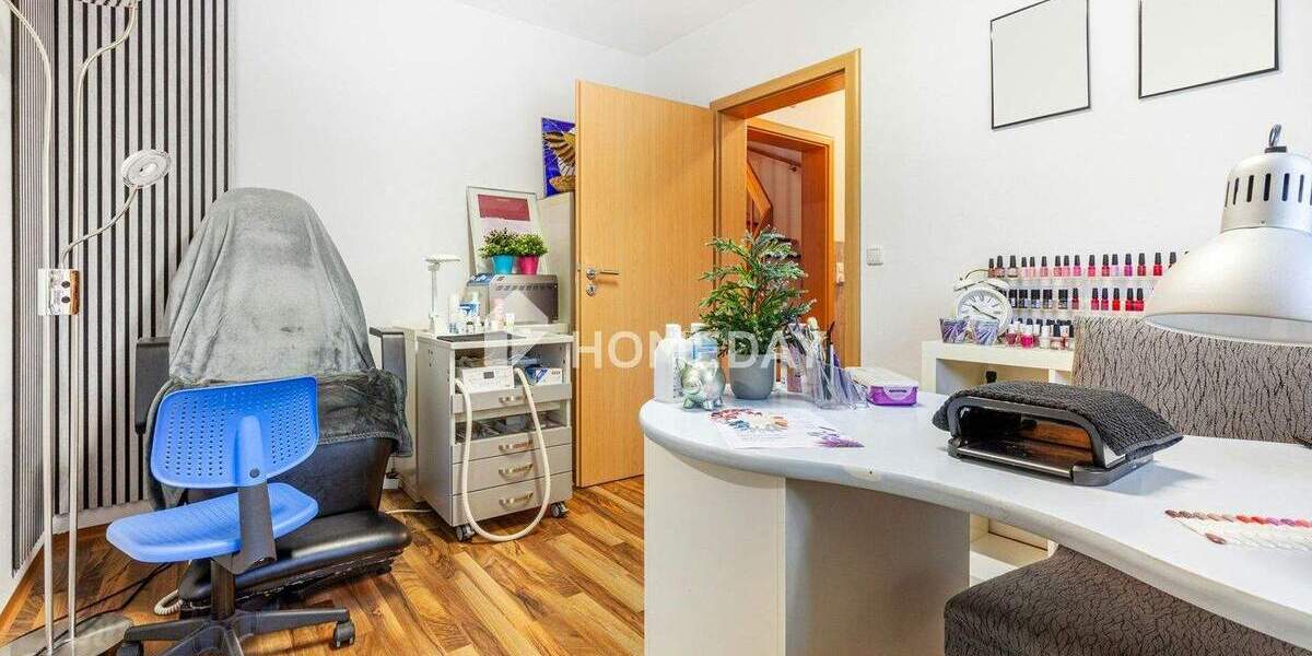 Doppelhaushälfte Erlangen Büchenbach - 8 Zimmer, 111 m&sup2;, 735.000&euro; | Angebot:25737636