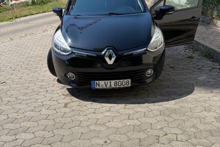 Renault Clio 132.600 km 5.600 &euro; Nürnberg 90431
