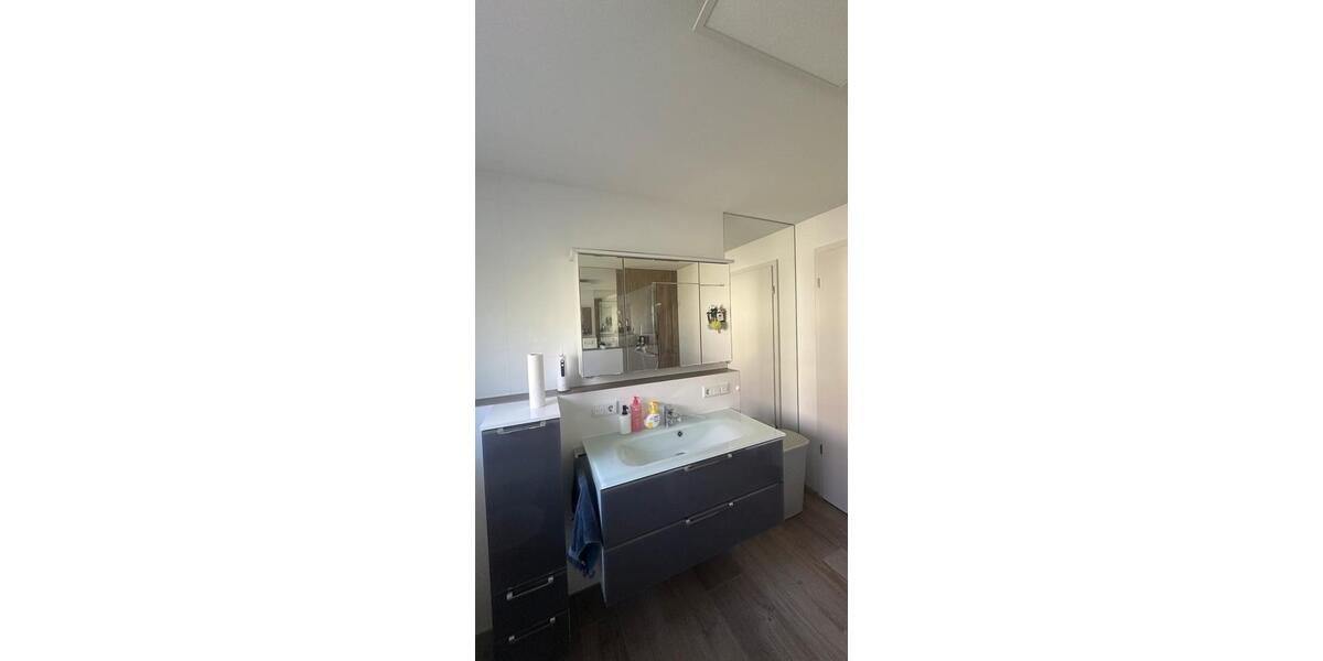 Etagenwohnung Nürnberg Kleinweidenmühle - 3 Zimmer, 90 m&sup2;, 1.800&euro; | Angebot:26385711