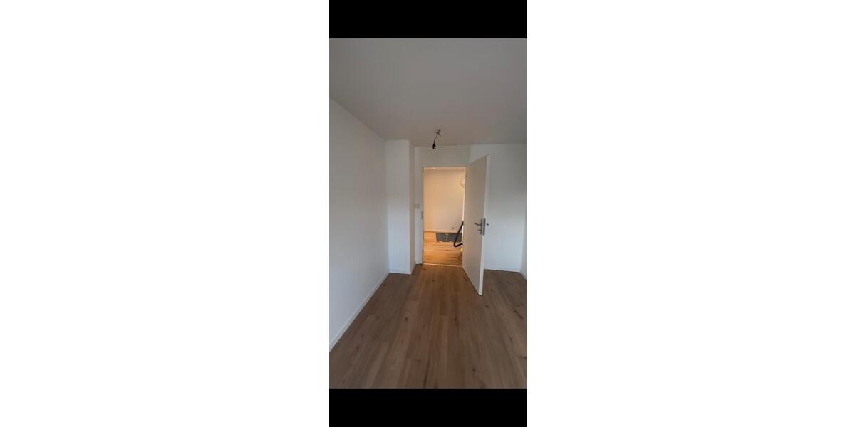 Dachgeschoßwohnung Nürnberg Altenfurt - 3 Zimmer, 75 m&sup2;, 1.200&euro; | Angebot:25962935