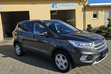 Ford Kuga 124.000 km 13.990 &euro; Büchenbach 91186