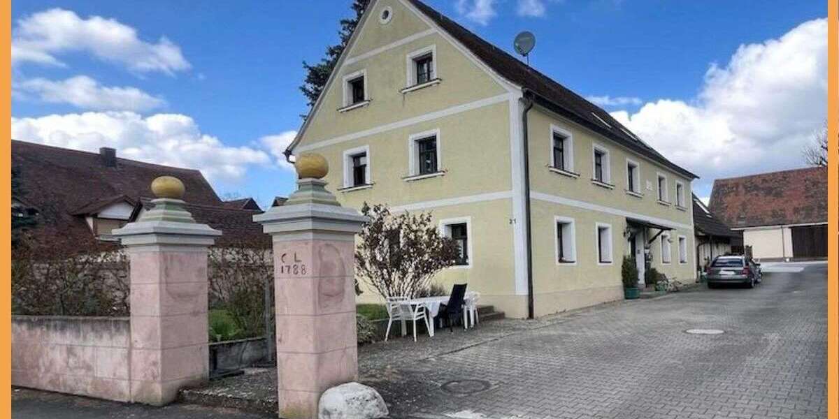 Einfamilienhaus Nürnberg Almoshof - 12 Zimmer, 357 m&sup2;, 849.000&euro; | Angebot:24764131