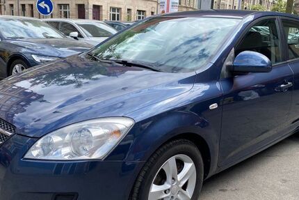 Kia ceed / Ceed 222.907 km 1.590 &euro; Fürth ( bei Nürnberg ) 90762