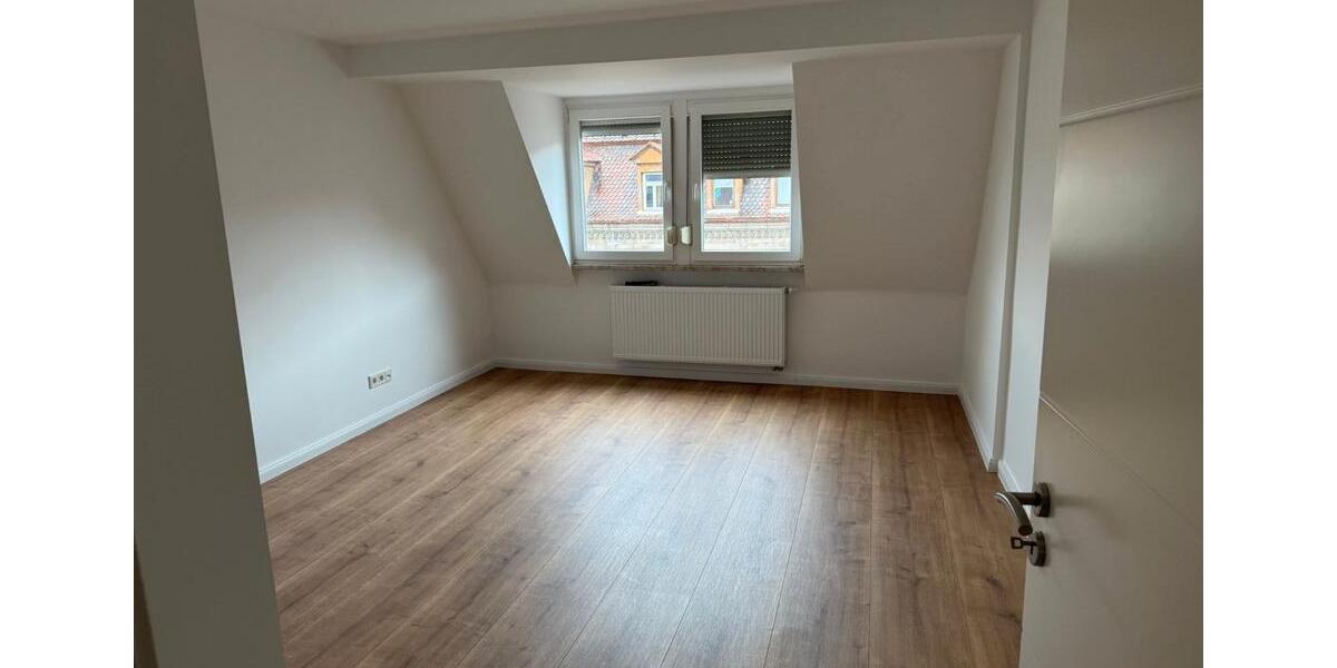 Etagenwohnung Nürnberg Rabus - 8 Zimmer, 140 m&sup2;, 599.000&euro; | Angebot:27261105