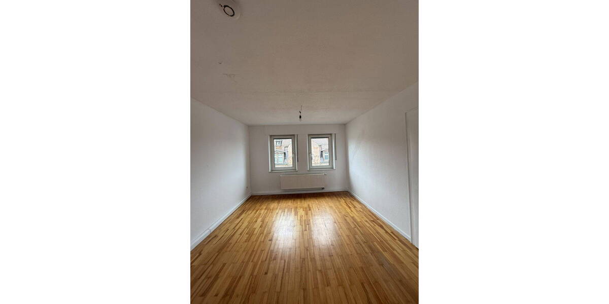 Etagenwohnung Nürnberg St Johannis - 4 Zimmer, 120 m&sup2;, 1.670&euro; | Angebot:26016208