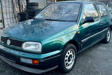 VW Golf 107.484 km 1.388 &euro; Nürnberg 90441