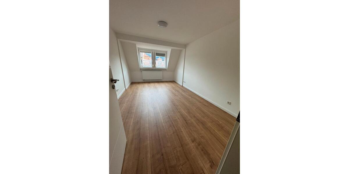 Etagenwohnung Nürnberg Rabus - 8 Zimmer, 140 m&sup2;, 599.000&euro; | Angebot:27261105