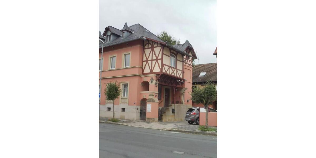 Etagenwohnung Neustadt an der Aisch - 5 Zimmer, 138 m&sup2;, 1.300&euro; | Angebot:25402314