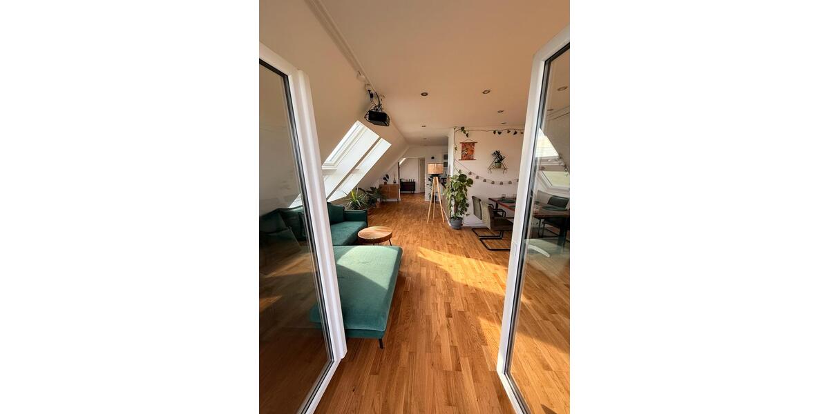 Dachgeschoßwohnung Cadolzburg - 3 Zimmer, 94 m&sup2;, 1.175&euro; | Angebot:26042536